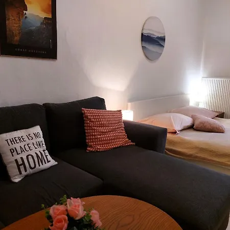 Apartment 2+kk Na Velkem Namesti Hradec Kralove